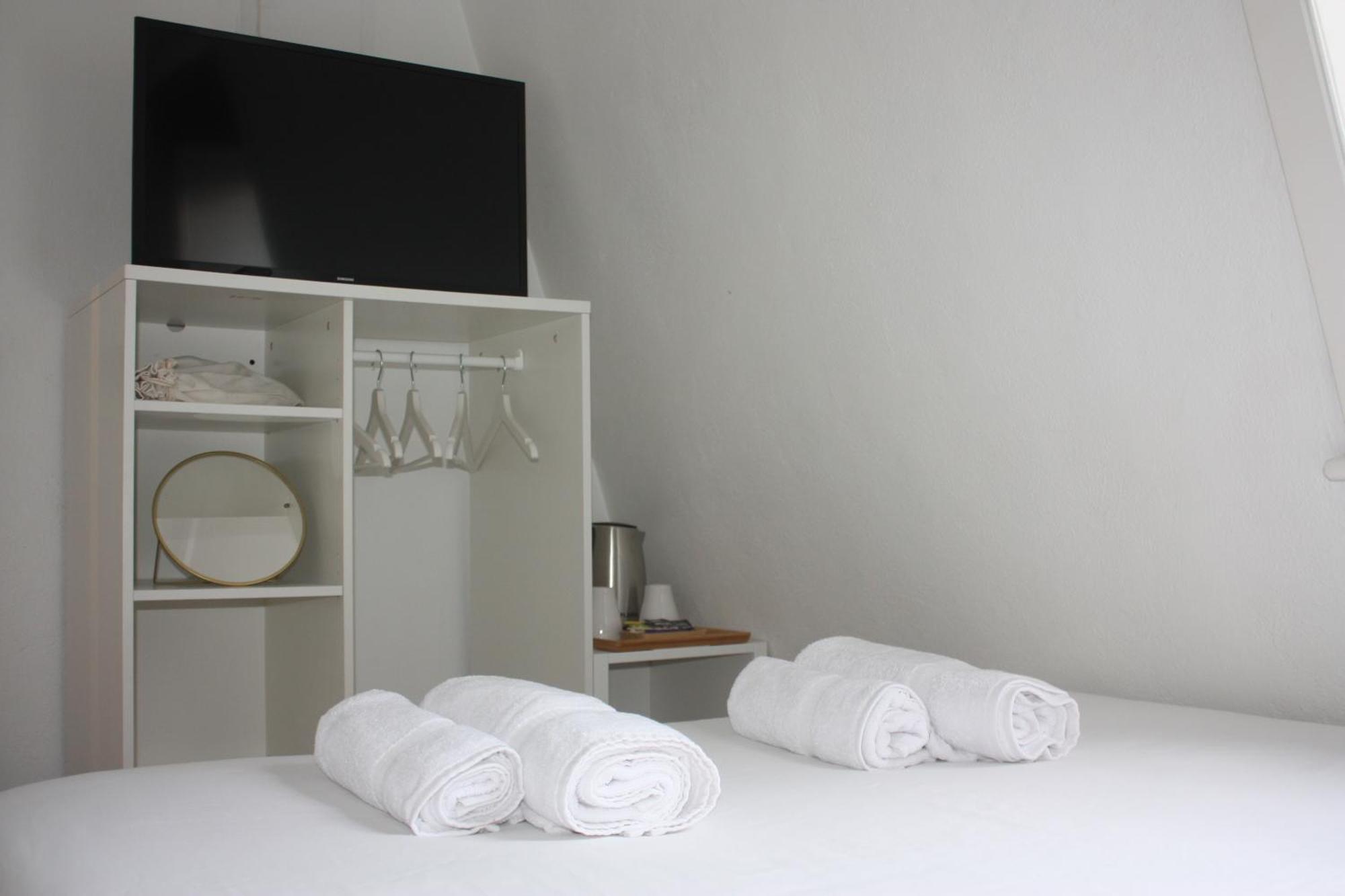 Vago Alcantara Suites Lisboa Værelse billede